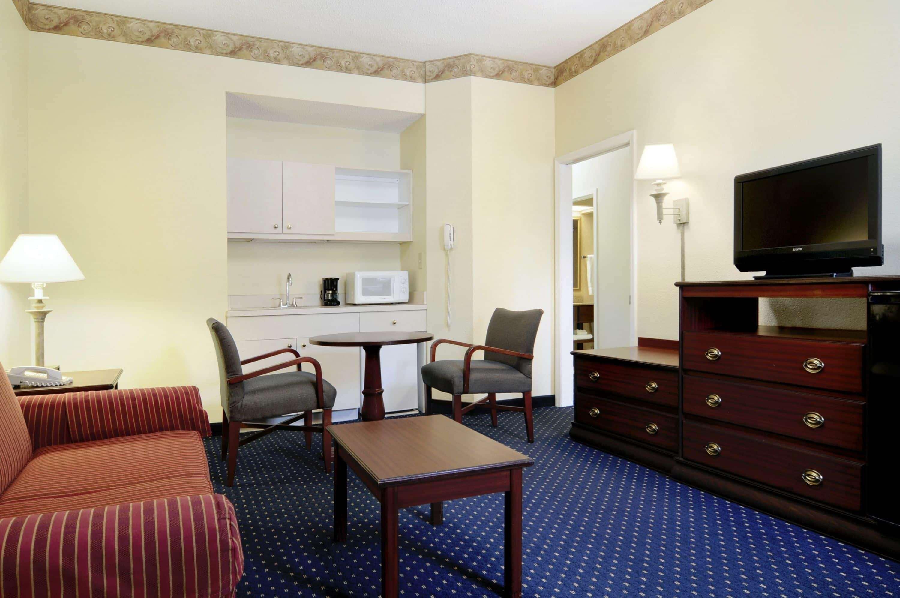 Baymont By Wyndham Tallahassee Eksteriør billede